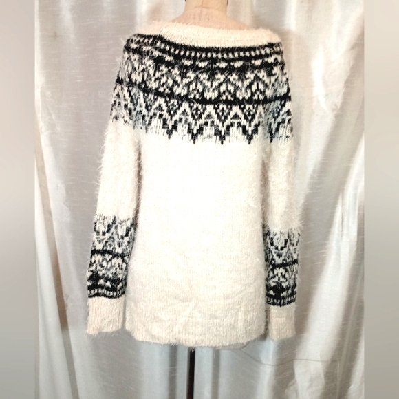 Knox Rose Fuzzy Sweater, Women, South West Knit, Round Neck, Knit, Black/Cream,M - Picture 5 of 14